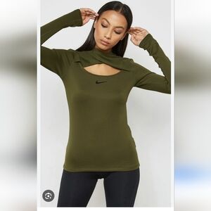 Nike Dry Fit Cross Top Medium